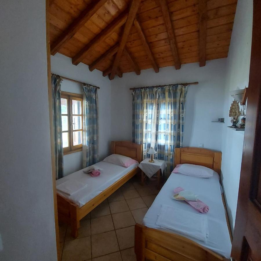 Villa Amfithea Moni Evaggelistrias Dış mekan fotoğraf