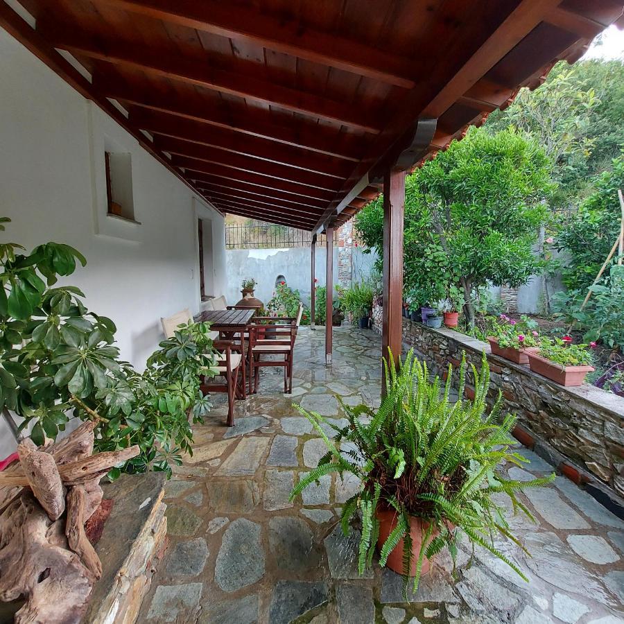 Villa Amfithea Moni Evaggelistrias Dış mekan fotoğraf