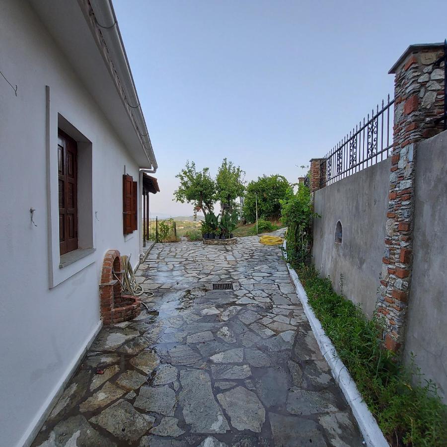 Villa Amfithea Moni Evaggelistrias Dış mekan fotoğraf