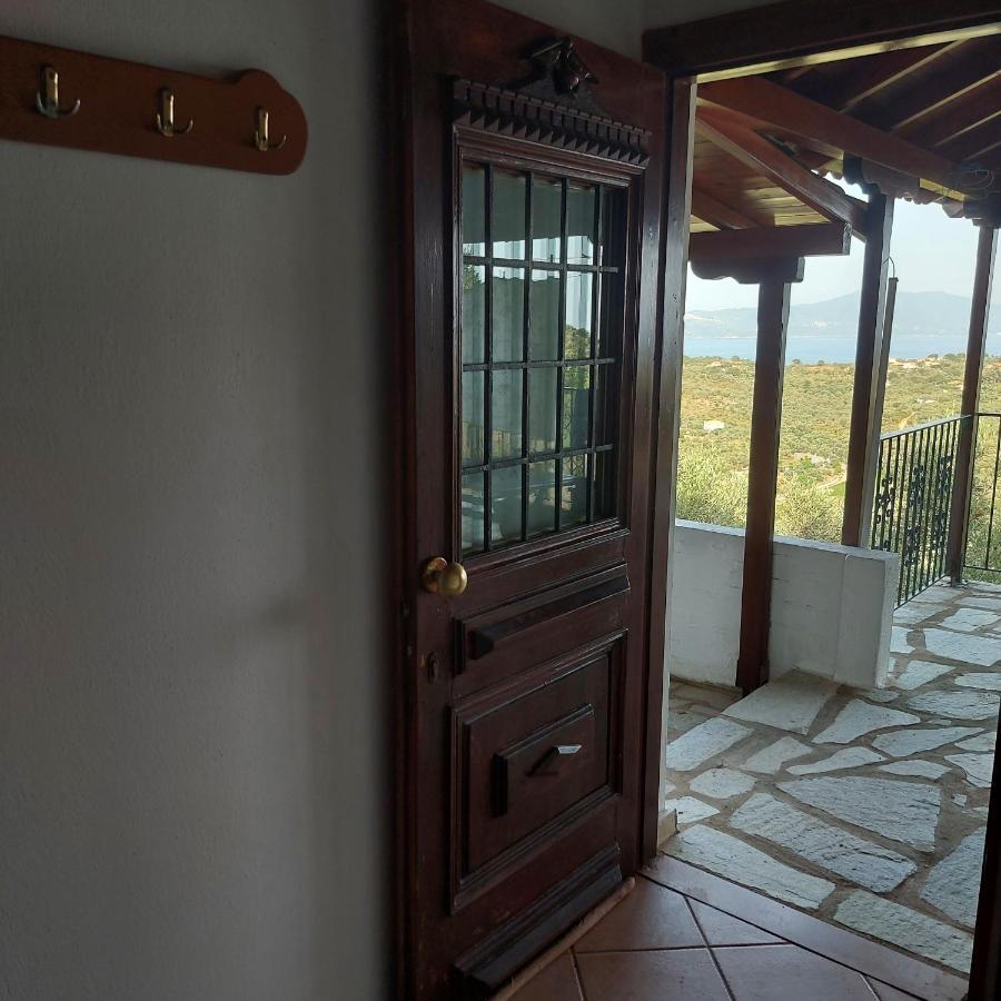 Villa Amfithea Moni Evaggelistrias Dış mekan fotoğraf
